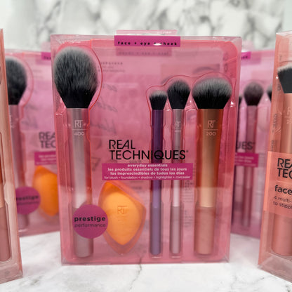 Real Techniques Everyday Essentials Makeup Brush & Sponge Set