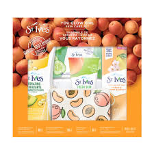 St Ives Soft and Smooth Skin Set